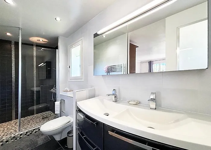 Chez-nous C'est Chez Vous, Piscine, Plages Et Golfs Saint-Raphael (Var)