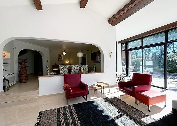 Chez-nous C'est Chez Vous, Piscine, Plages Et Golfs Villa Saint-Raphael (Var)