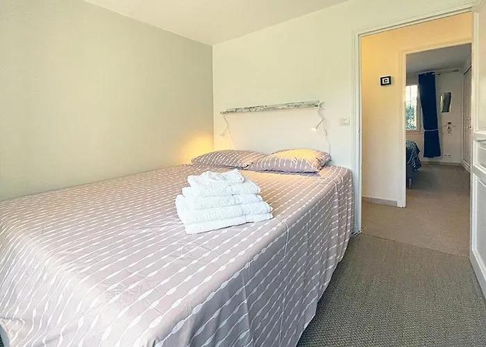 Chez-nous C'est Chez Vous, Piscine, Plages Et Golfs * Saint-Raphael (Var)